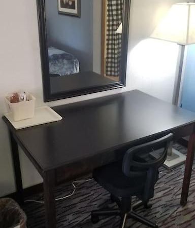 Hotel 2 Queens Hotel Room 228 Wi-Fi Booking スティルウォーター エクステリア 写真